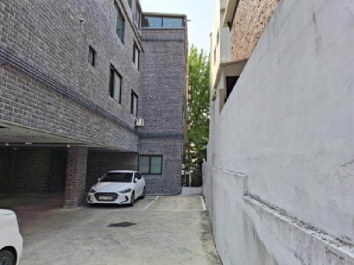 건물좌측