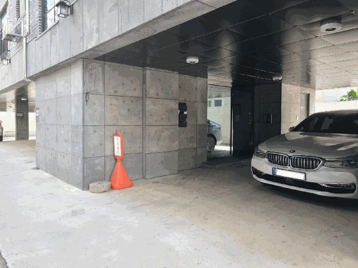 공동출입구