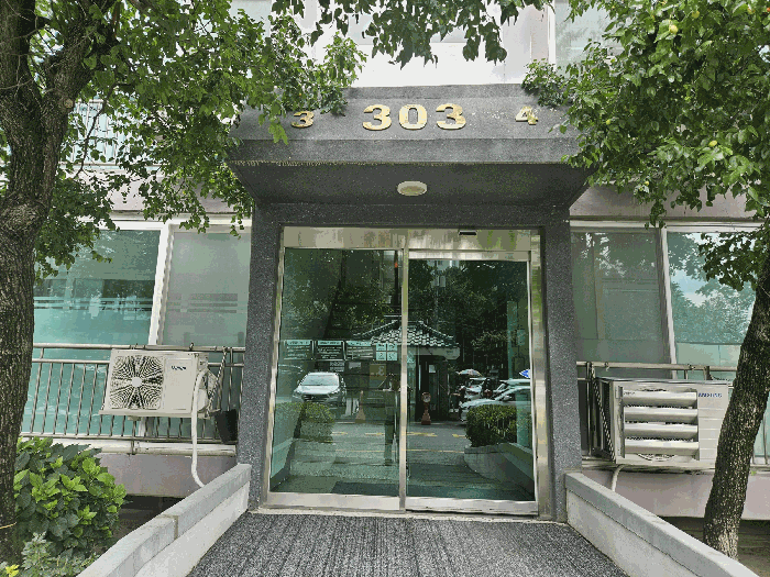 1층 출입구