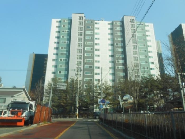 건물 전경