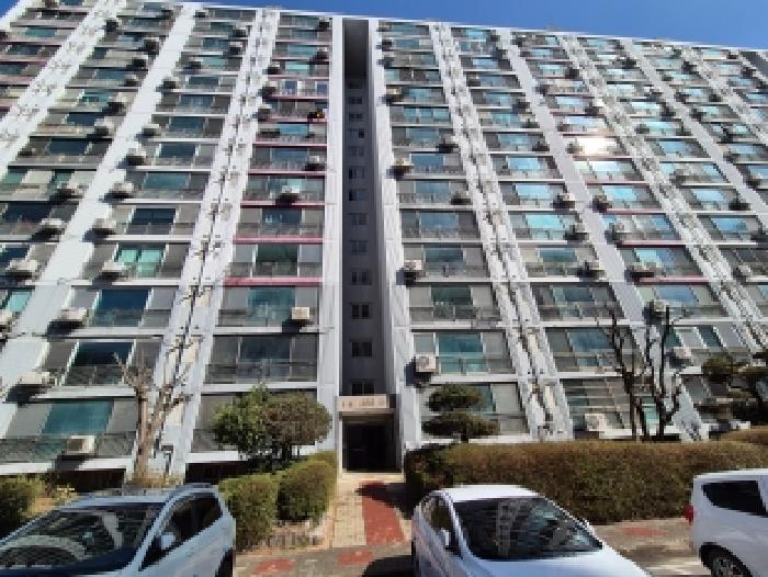 건물 전경