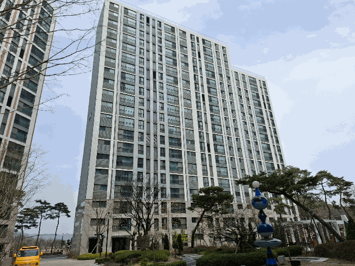 본건 동 전경