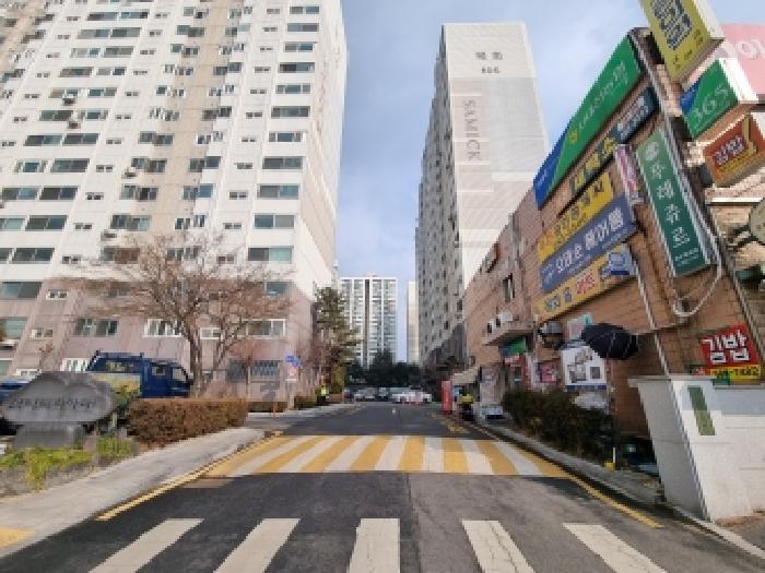 아파트 진출입구