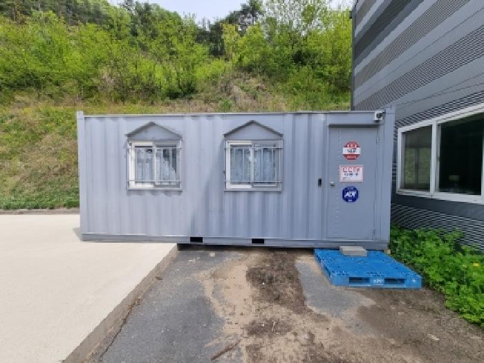 제시외 컨테이너(위치 목록1 건물 북쪽)