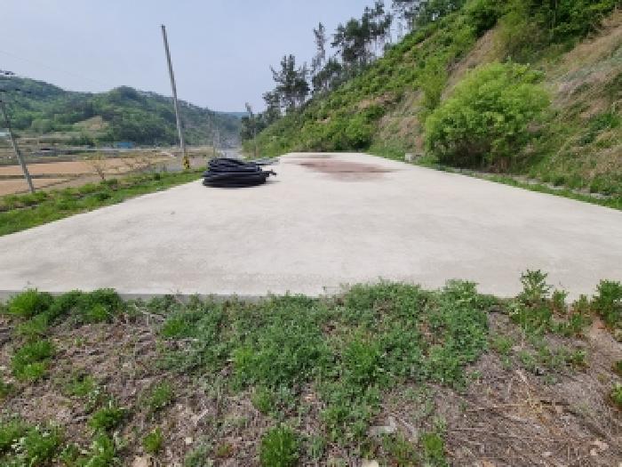 북쪽 전경(콘크리트 바닥)