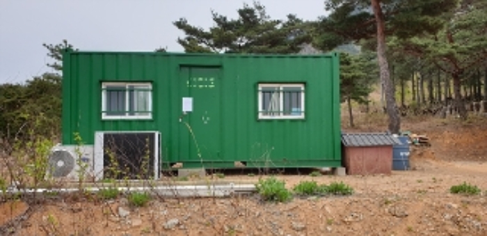 13번(동대동 1-7) 지상에 있는 제시외 컨테이너박스 및 출입문에 부착한 경매