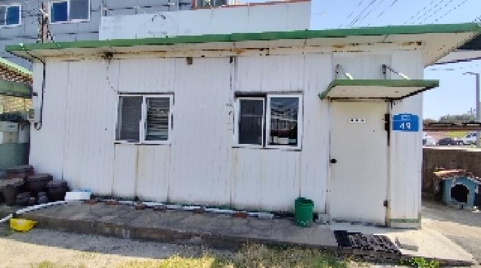 3번 부동산 지상의 제시외 창고