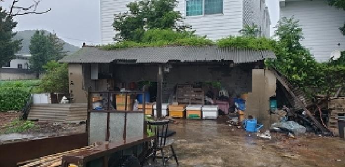 본 부동산 북측 지상 제시외 건물 1동 모습