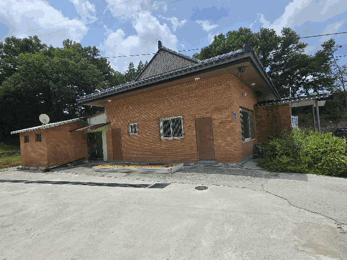 기호(1) 지상소재 제시외건물(ⓐ)