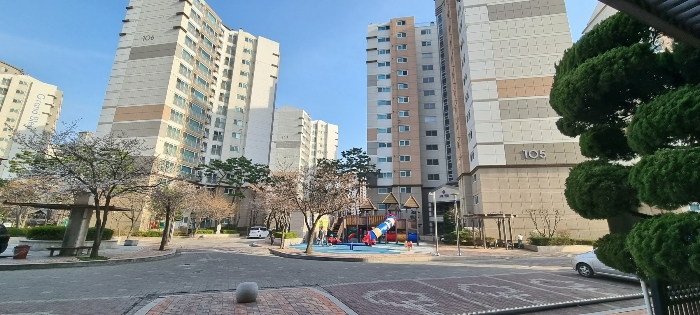 본 아파트 단지 전경