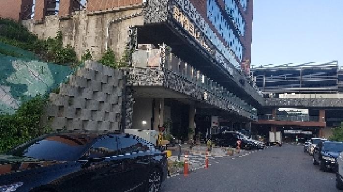 외부 전경(남서쪽 방향에서 촬영한 모습)
