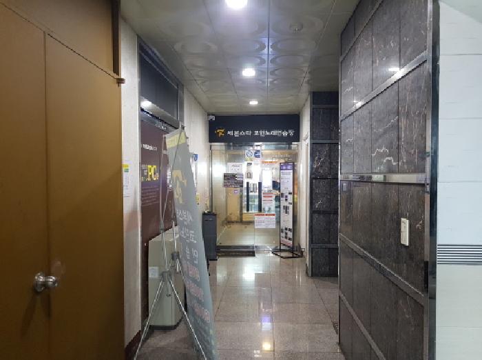 2층 복도