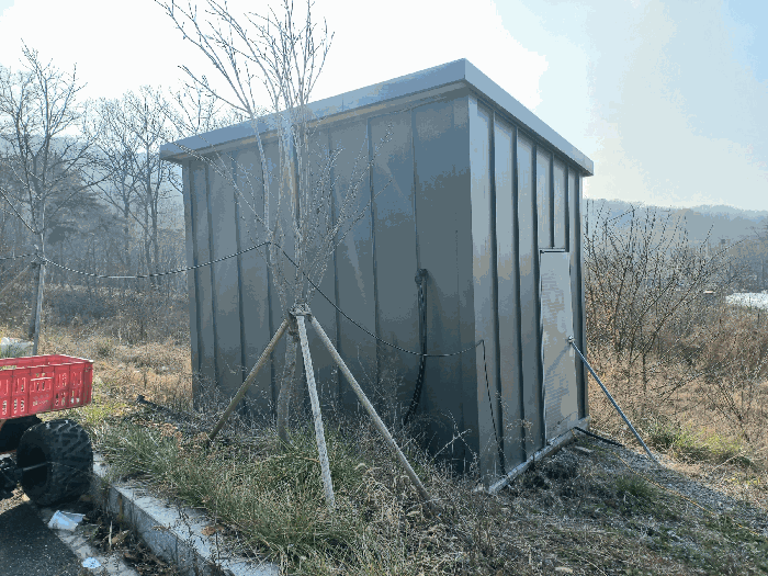 기호(3)토지상의 물탱크실 (평가외)