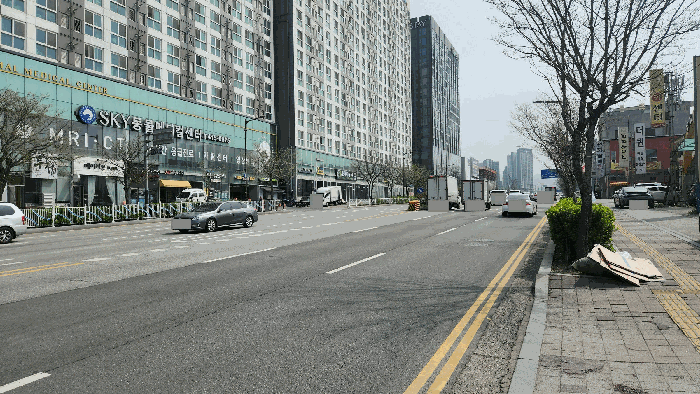 남측 도로