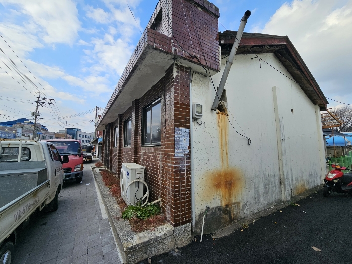 11. 제시외 건물 ㄹ 전경