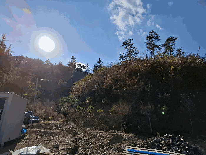 본건 동측 근경