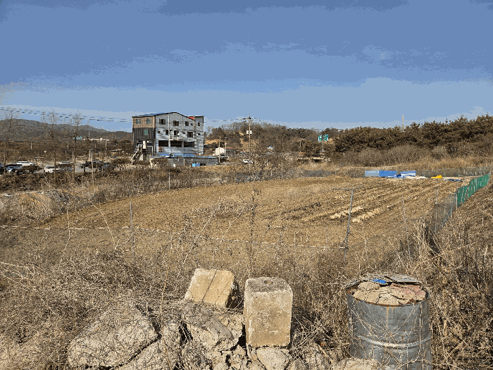 기호(7) 토지 전경(남서측에서 촬영)