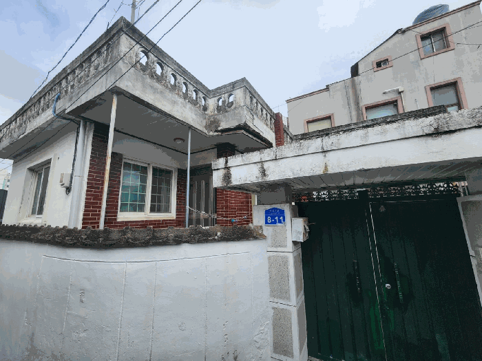 본건 전경(남서측에서 촬영)