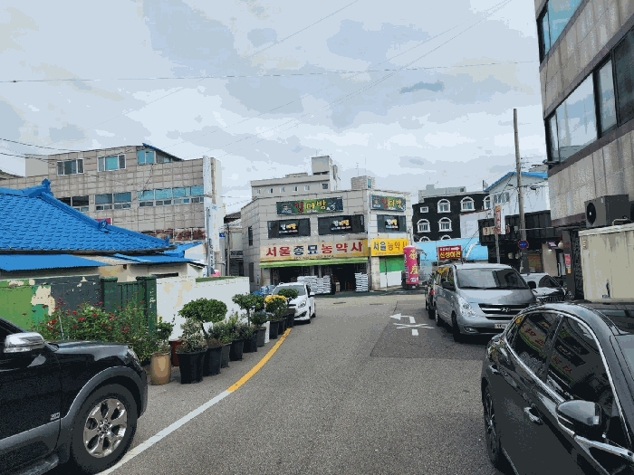 본건 북측 인근 도로 및 주변 전경