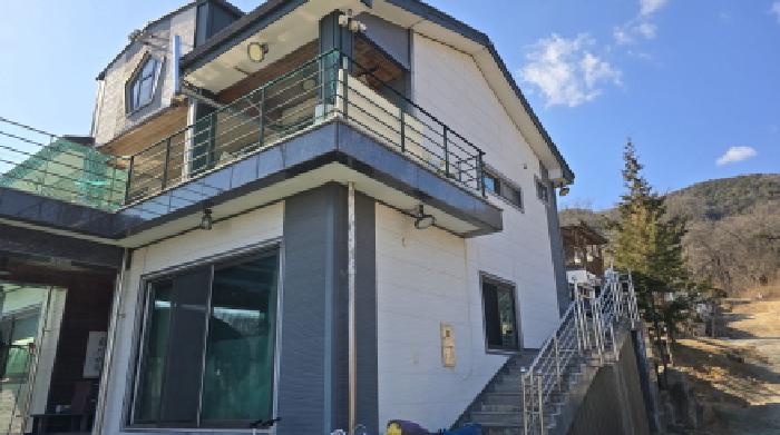 경북 칠곡군 기산면 평복리 928-1. 928-7. 양지상의 2층 건물의 전경