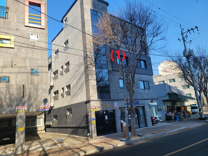 본건전경(남측에서 촬영)