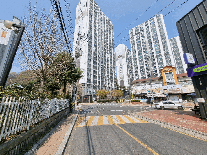 대상물건 주위환경 및 인접도로