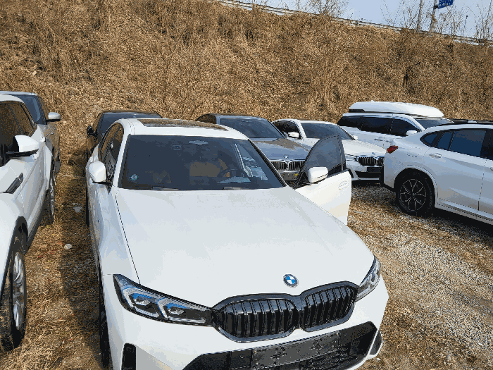 BMW 320i (143로8439) 전경