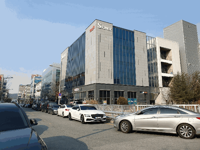 본건 남동측 전경