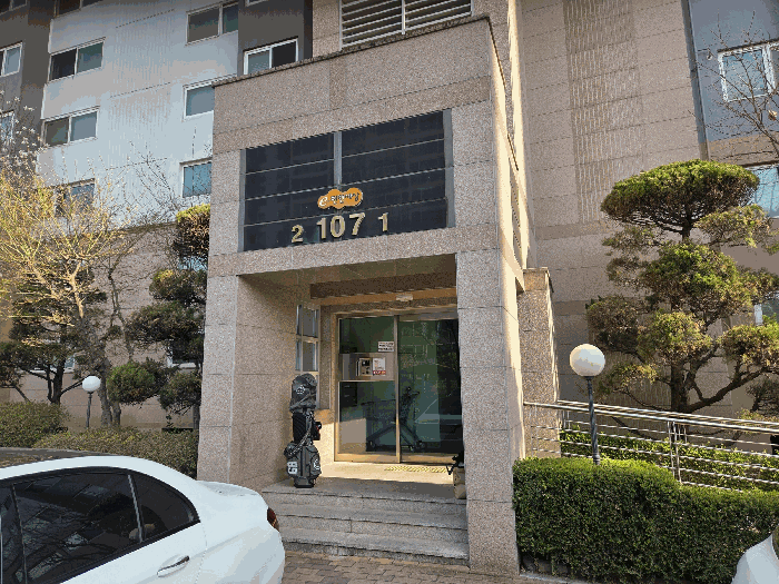 1층 공동출입구