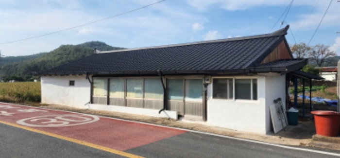 기호8번 지상 제시외건물