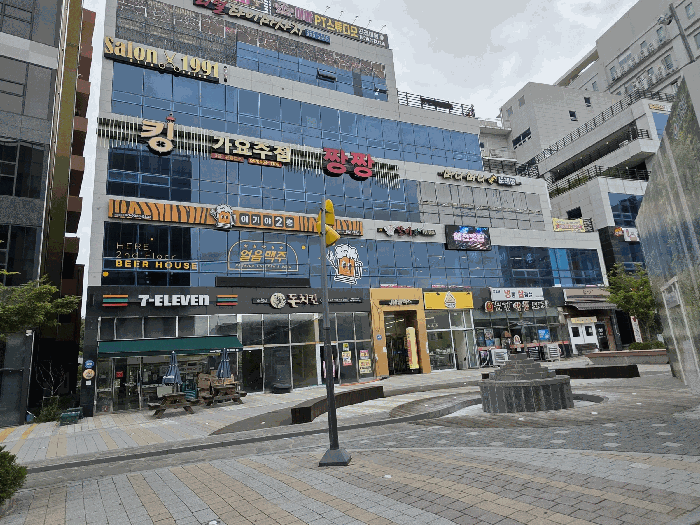 본건물 남동측 전경