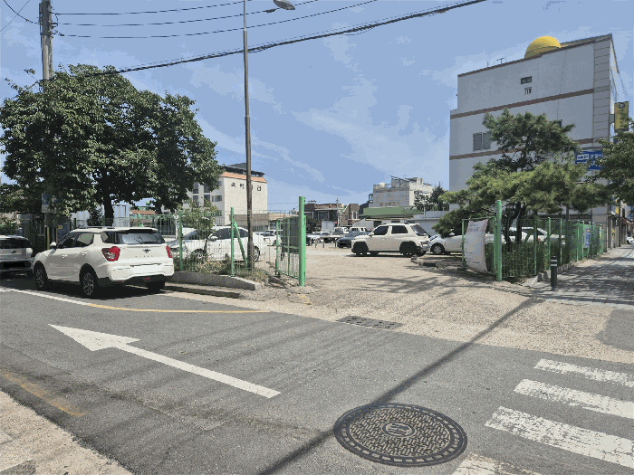 본건 전경(남서측에서 촬영)