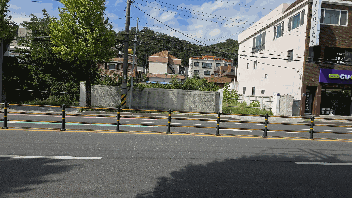 본건