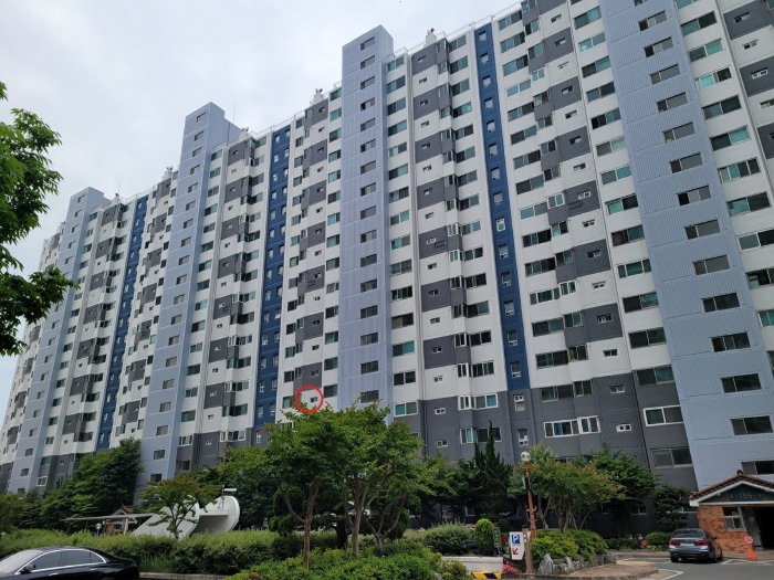 본건 및 건물동 전경
(북서측 주변에서 촬영)