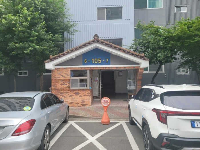 건물동 호별라인 공동출입구 전경