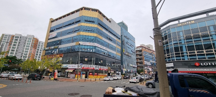 본건 전경(본건 남측 인근에서 촬영)