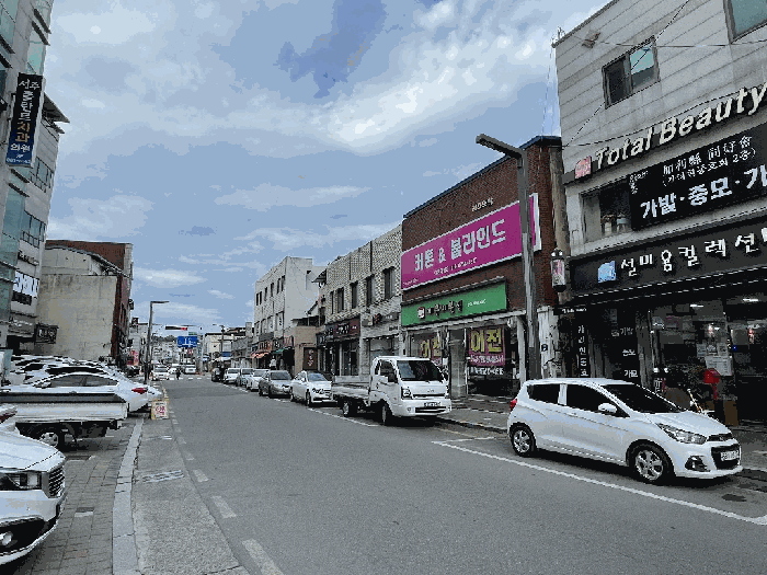 본건 남서측 전경