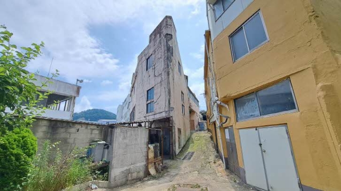 본건 뒷편 전경