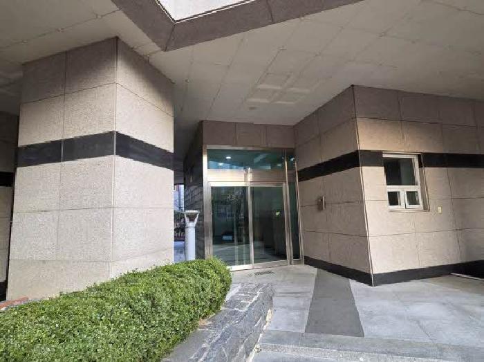 본건 101동 공동출입구