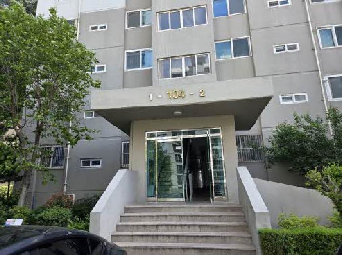 본건 104동 공동출입구