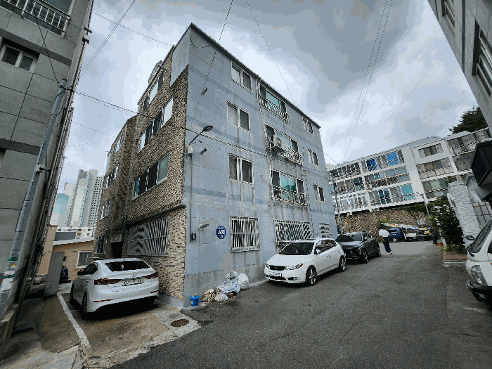북동측에서 남서측 전경