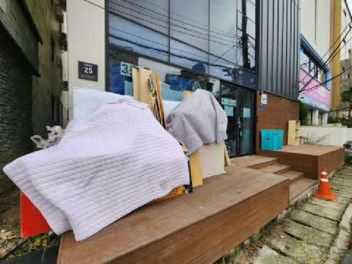 부산광역시 부산진구 월드컵대로474번길 25
건물입구(1차방문)