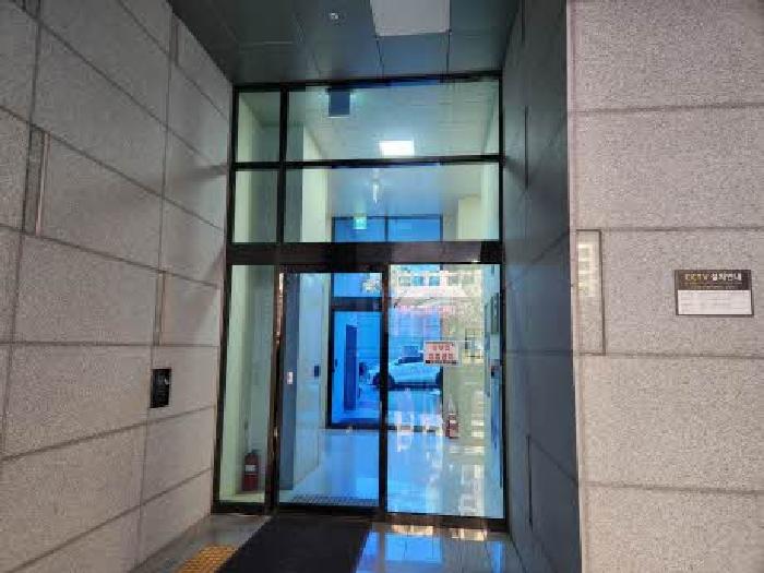 부산광역시 부산진구 중앙대로 841 (범전동,더포레오피스텔)
공동출입구