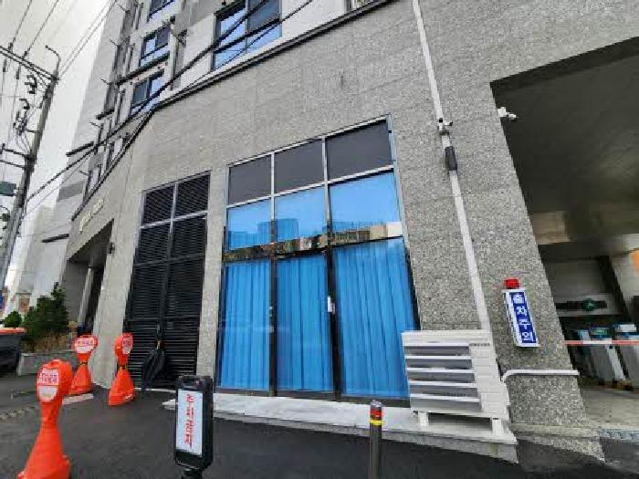 부산광역시 부산진구 중앙대로 841(범전동,더포레오피스텔)
건물 뒷편, 103호