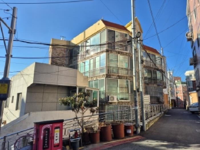 부산광역시 부산진구 진남로374번길 11, 4층402호(전포동,신영하이츠빌라3차)