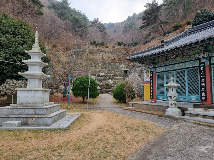 본건 전경 및 제시외 건물