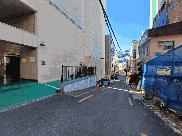 북서측 인접도로