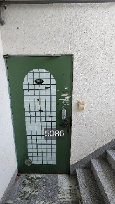 본건 호실