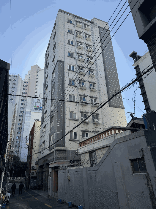 본건건물 전경