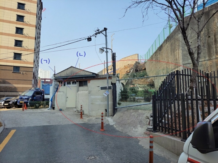 본건 및 제시외 건물(ㄱ),(ㄴ)